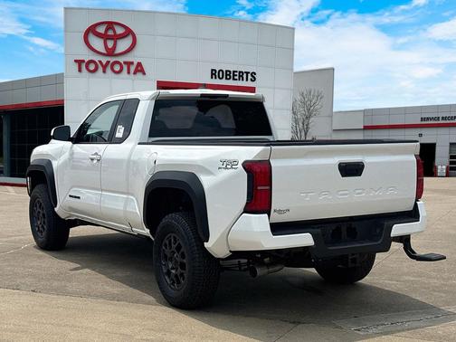 2025 Toyota Tacoma TRD PreRunner 4WD