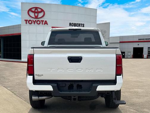 2025 Toyota Tacoma TRD PreRunner 4WD