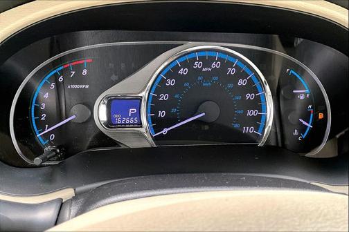 Sandy Beach Metallic 2013 Toyota Sienna XLE