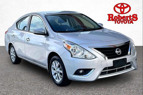Brilliant Silver Metallic 2019 Nissan Versa 1.6 SV