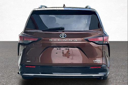 Sunset Bronze 2023 Toyota Sienna Limited