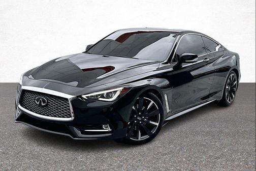 2022 INFINITI Q60 LUXE