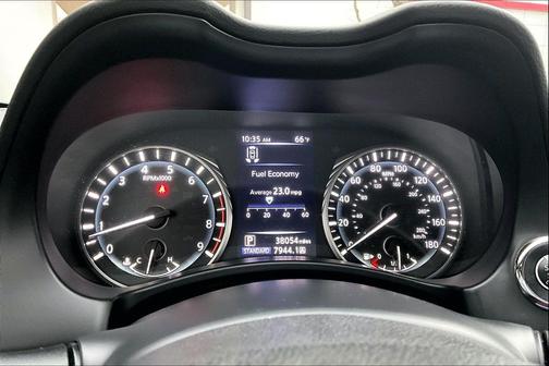 2022 INFINITI Q60 LUXE