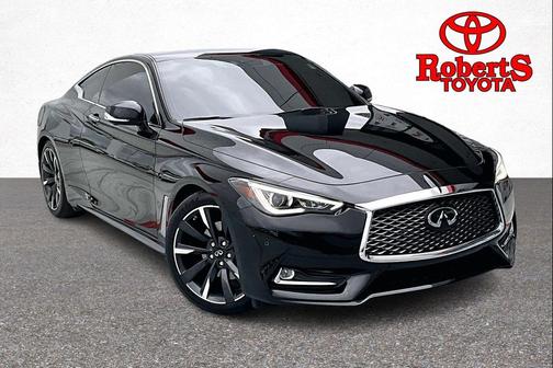 2022 INFINITI Q60 LUXE