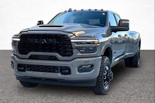 2026 RAM 3500 Limited Crew Cab 4x4 8' Box