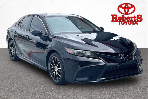 Midnight Black Metallic 2021 Toyota Camry SE