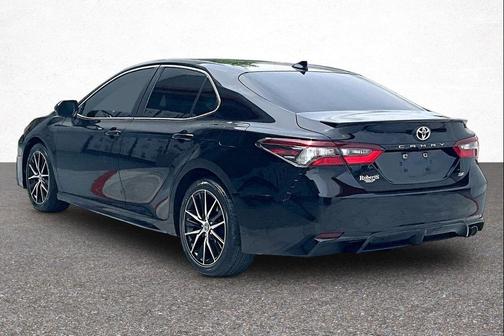 Midnight Black Metallic 2021 Toyota Camry SE