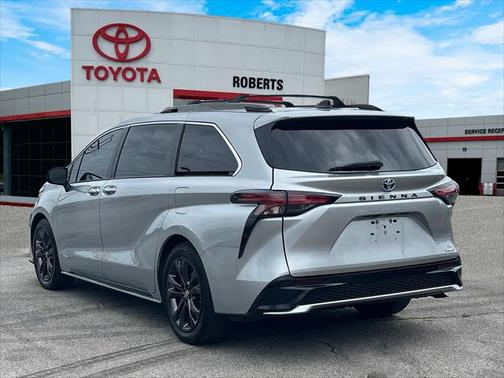 2021 Toyota Sienna XSE 7 Passenger