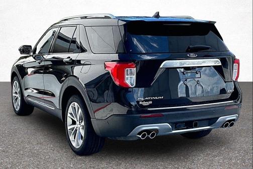 Agate Black Metallic 2021 Ford Explorer Platinum