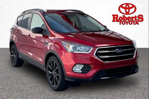 Ruby Red 2018 Ford Escape SE