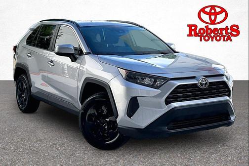 Silver Sky Metallic 2019 Toyota RAV4 LE