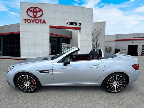 2017 Mercedes-Benz AMG SLC 43 Base