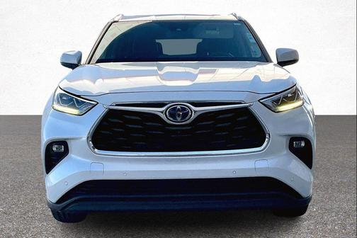 2022 Toyota Highlander Hybrid Limited