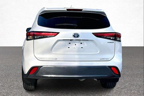 2022 Toyota Highlander Hybrid Limited