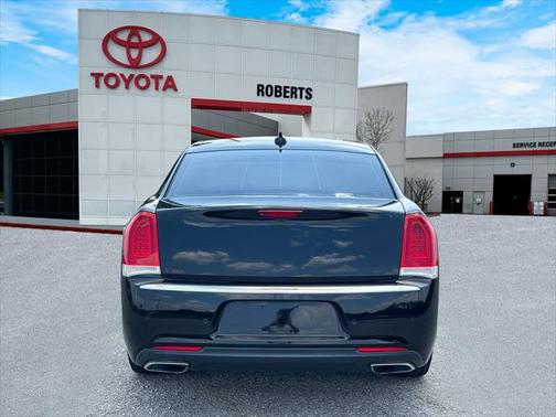 2016 Chrysler 300 S