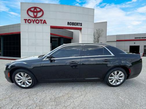 2016 Chrysler 300 S