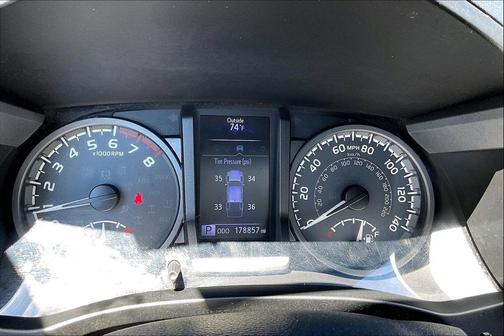 Super White 2017 Toyota Tacoma TRD Sport