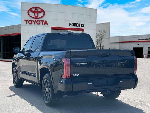 2022 Toyota Tundra Platinum