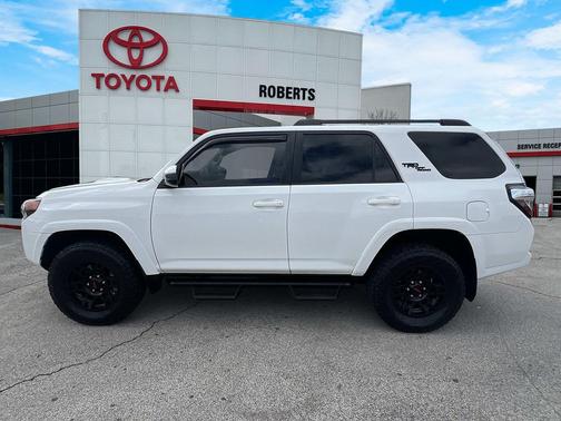 2021 Toyota 4Runner TRD Off Road