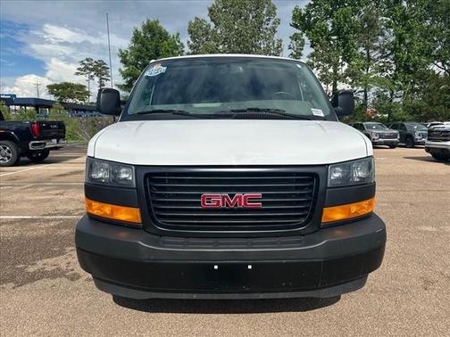 2023 GMC Savana 3500 LS