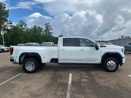 2024 GMC Sierra 3500 Denali Ultimate