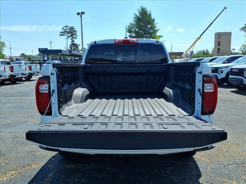 Summit White 2026 GMC Canyon Elevation