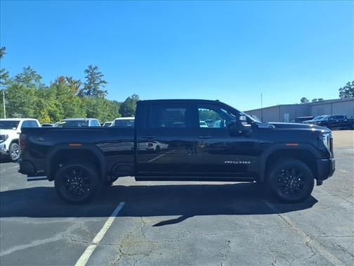 2025 GMC Sierra 2500 AT4