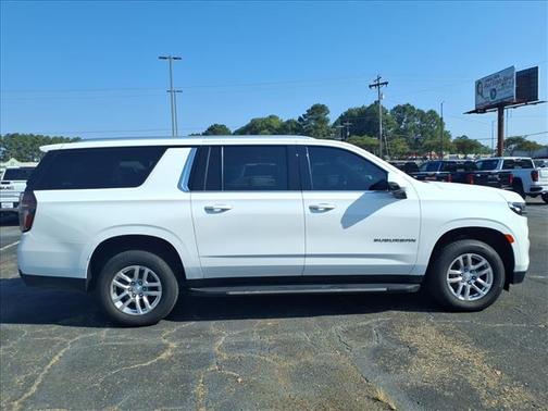 2022 Chevrolet Suburban LT