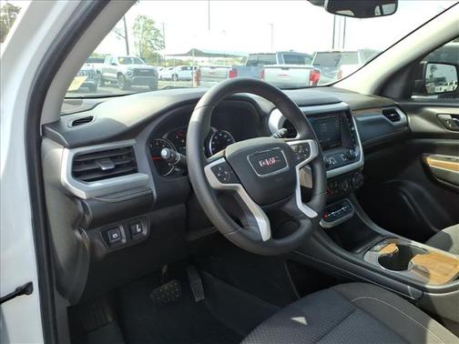 Summit White 2021 GMC Acadia SLE