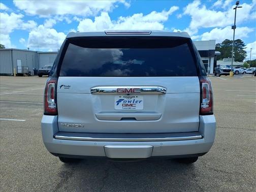 Quicksilver Metallic 2019 GMC Yukon Denali