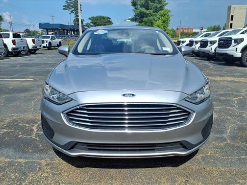 Iconic Silver Metallic 2020 Ford Fusion SE