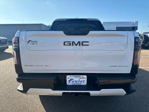 2025 GMC Sierra EV Denali