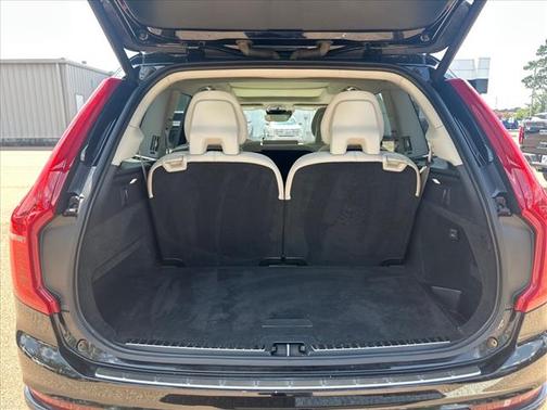 2020 Volvo XC90 T6 Momentum 7 Passenger