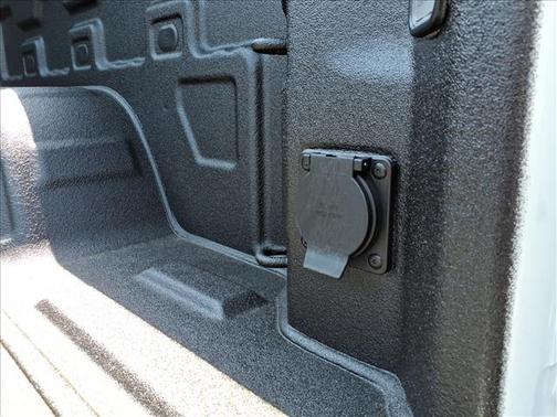 Summit White 2026 GMC Sierra 1500 AT4