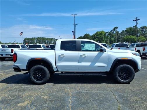 Summit White 2026 GMC Canyon Elevation
