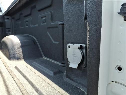 White Frost Tri-Coat 2024 GMC Sierra 2500 Denali Ultimate