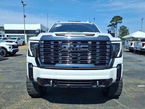 White Frost Tri-Coat 2024 GMC Sierra 2500 Denali Ultimate