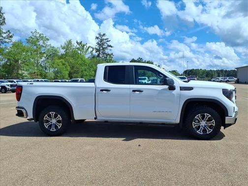 Summit White 2026 GMC Sierra 1500 Pro