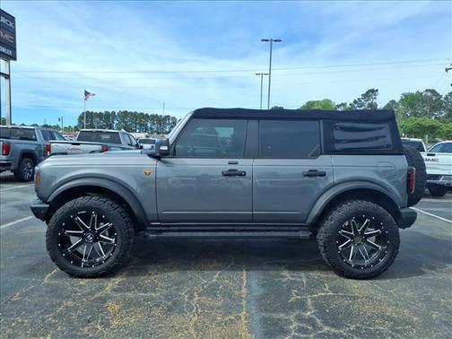 Carbonized Gray 2021 Ford Bronco Badlands