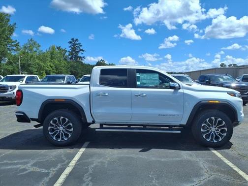 2025 GMC Canyon Denali
