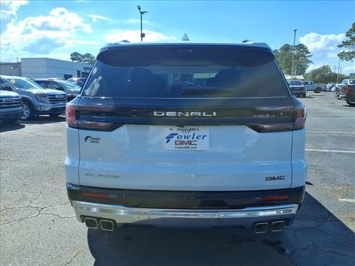 2026 GMC Acadia Denali