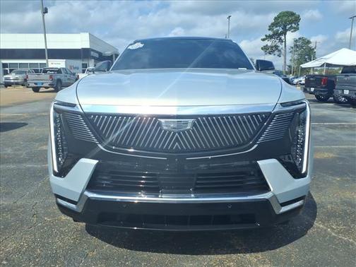 2025 Cadillac Escalade IQ Luxury 2