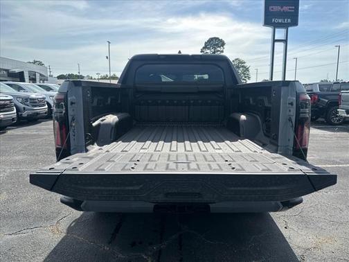 2025 GMC Sierra EV Denali