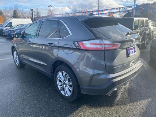2023 Ford Edge Titanium