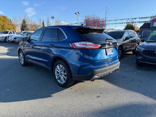 2023 Ford Edge Titanium