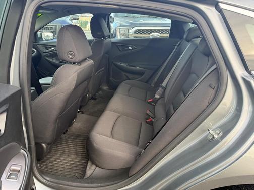 Silver 2024 Chevrolet Malibu RS