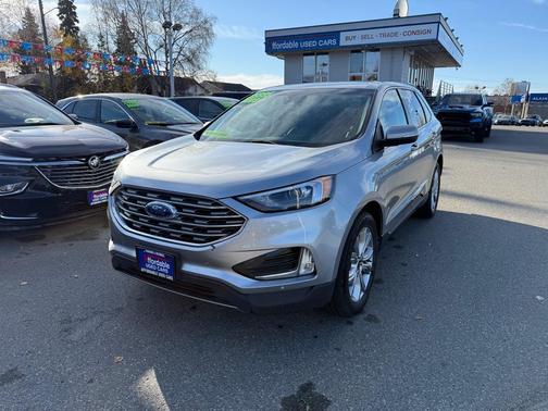 2023 Ford Edge Titanium