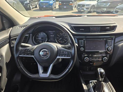 2017 Nissan Rogue Sport SV