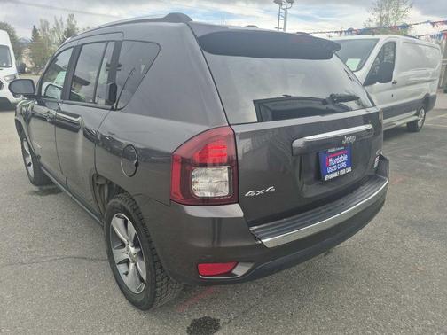 Brown 2016 Jeep Compass Latitude