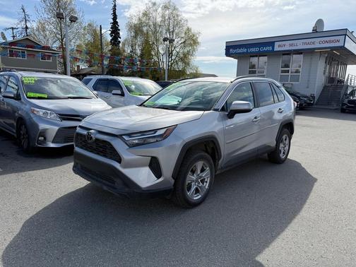 2023 Toyota RAV4 XLE